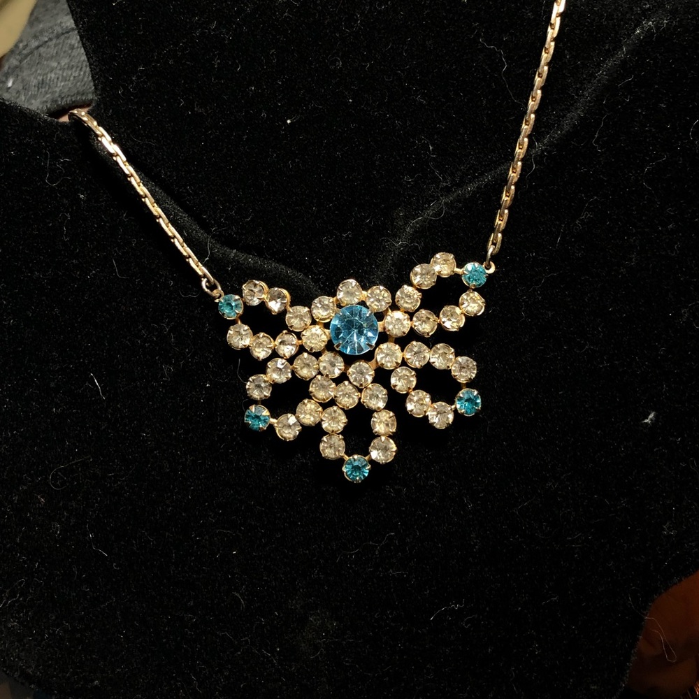 Antique necklace with precious stones